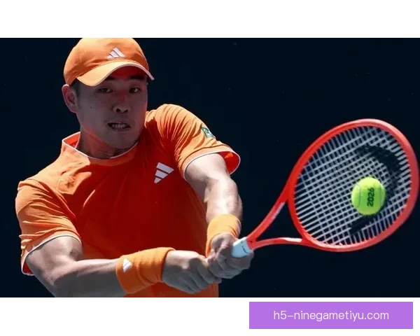 吴易昺戴杯建功晋级希望小布压顶